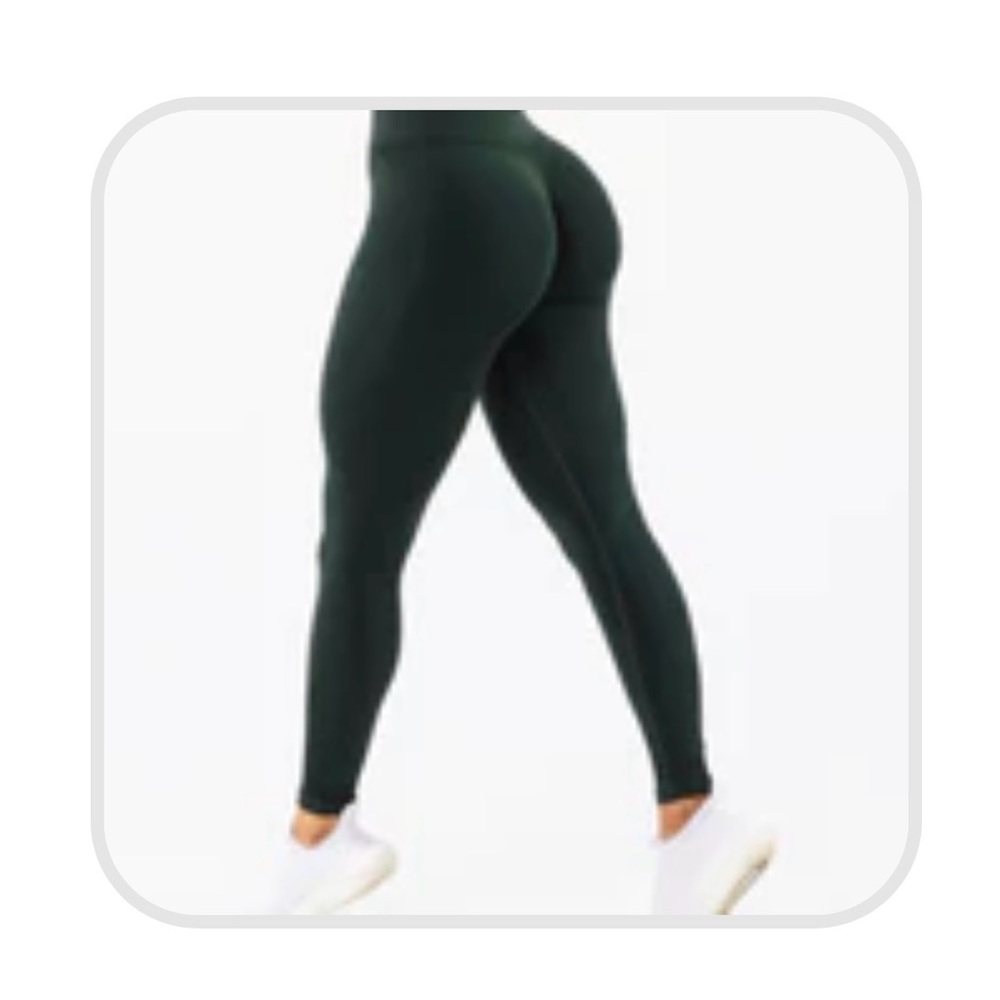 Alphalete Amplify Dark Green Leggings